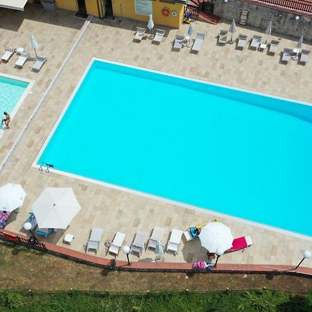 Hotel Pineta Ristorante Country House In Fabriano Campodonico  Bagian luar foto