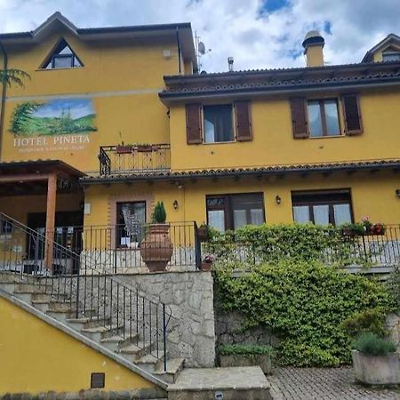 Hotel Pineta Ristorante Country House In Fabriano Campodonico  Bagian luar foto