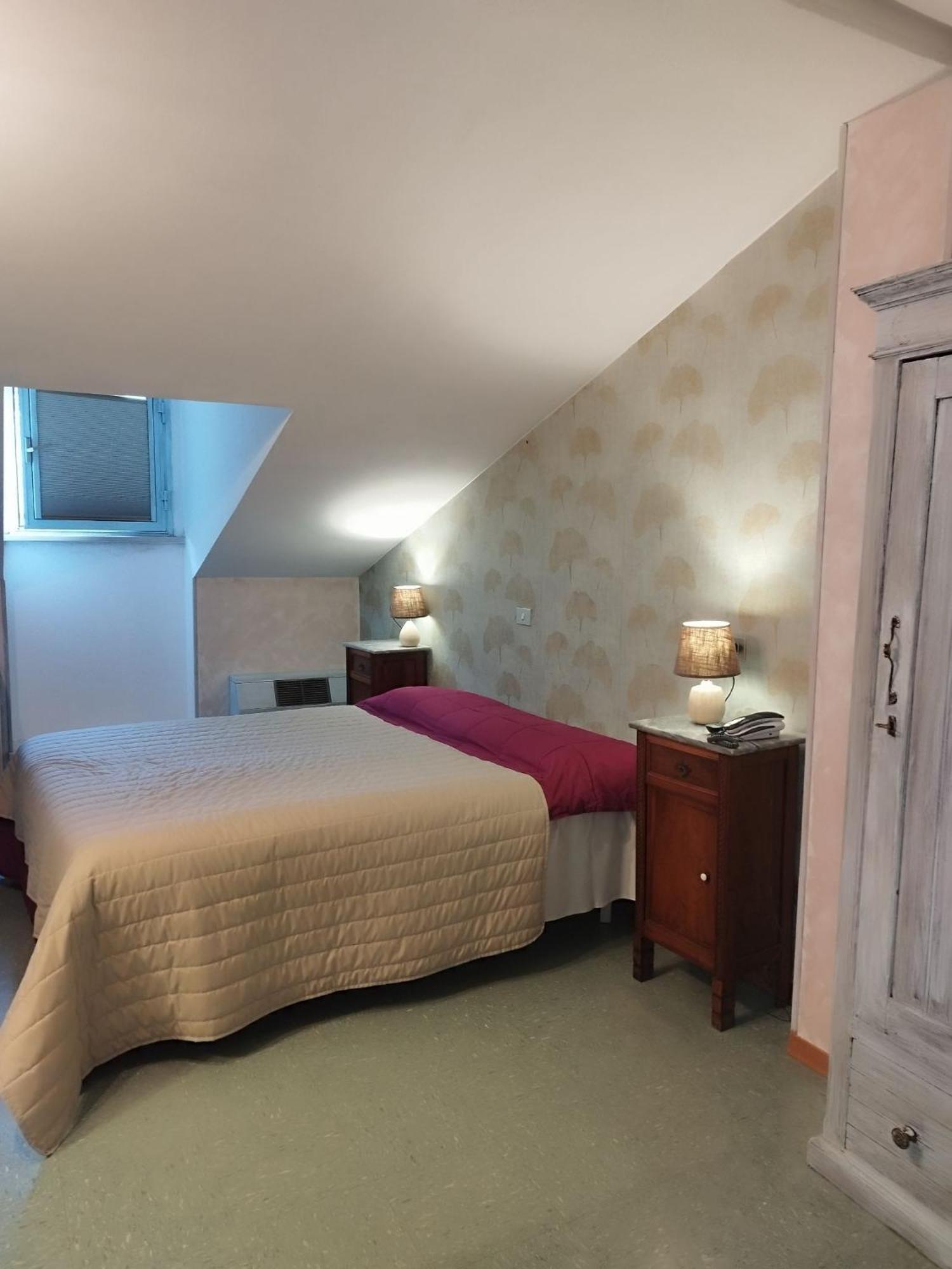 Hotel Pineta Ristorante Country House In Fabriano Campodonico  Bagian luar foto