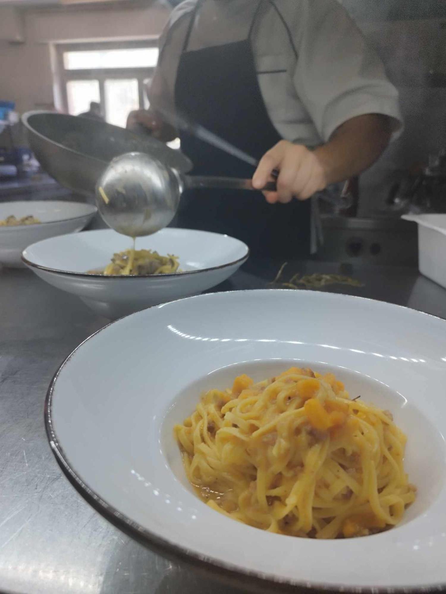 Hotel Pineta Ristorante Country House In Fabriano Campodonico  Bagian luar foto