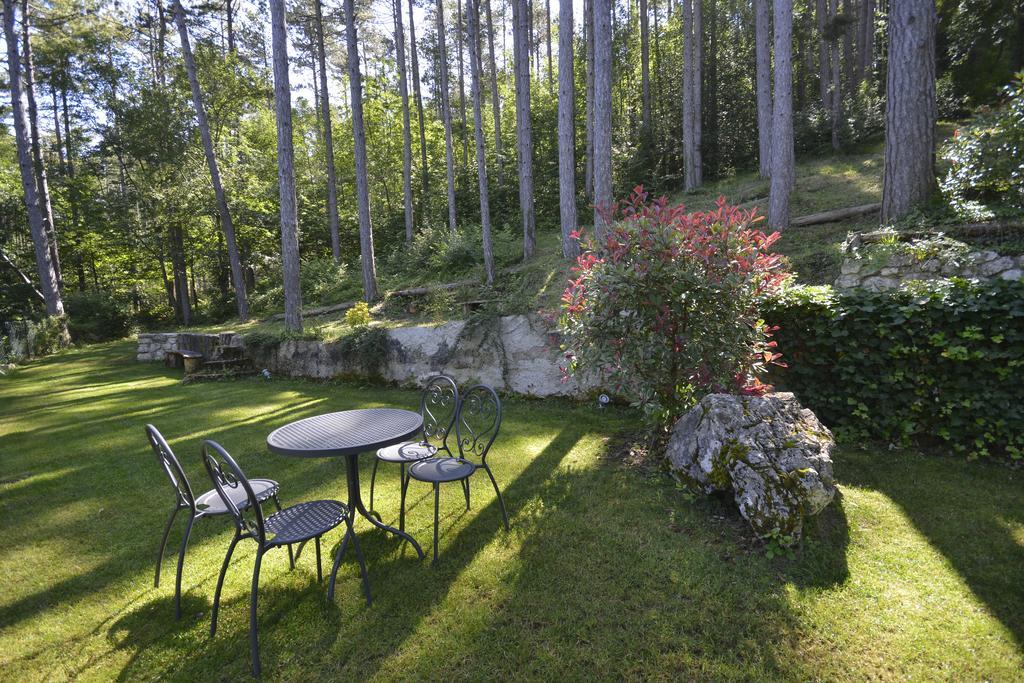 Hotel Pineta Ristorante Country House In Fabriano Campodonico  Bagian luar foto